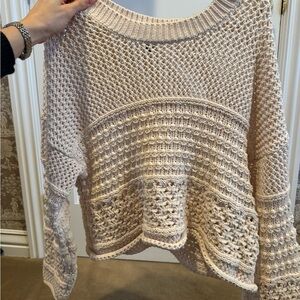 Universal Thread Women's Beige Textured Sweater